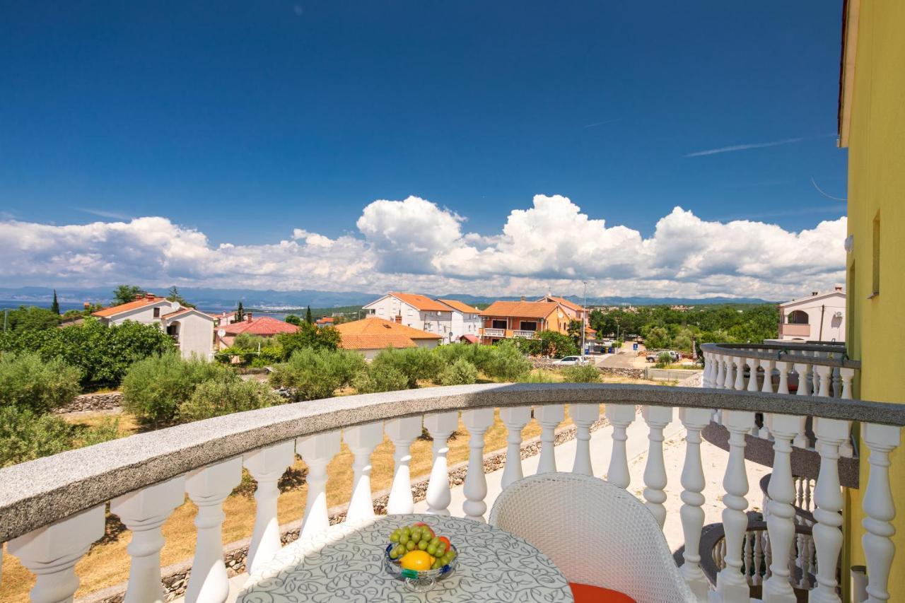 Vila Panorama By El-Pi Tours Malinska Bagian luar foto